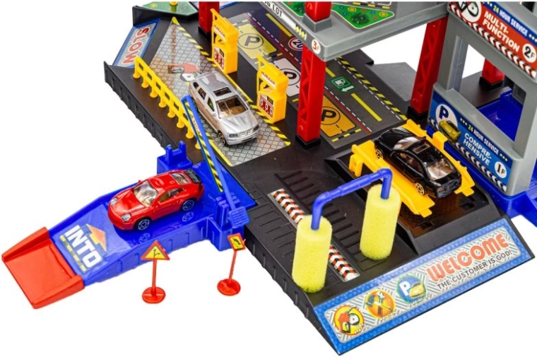 Autolavaggio e accessori per un gioco realistico