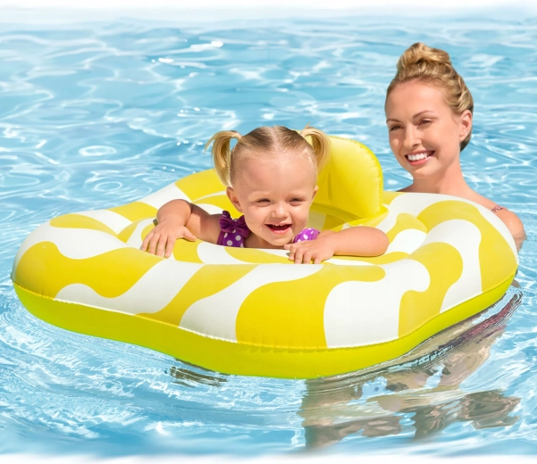 Seduta integrata con fori per le gambe