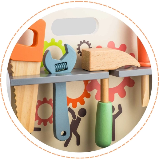 Completo set di attrezzi in legno sempre a portata di mano