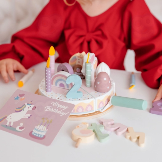 Set completo per il role-play del compleanno