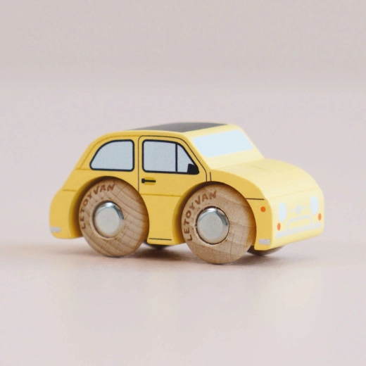 Le Toy Van macchinina in legno Fifi GT60