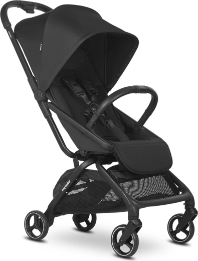 Seduta completamente reclinabile e capottina XL ariosa