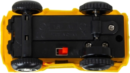 Auto a batteria con interruttore