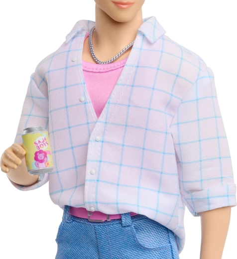 Outfit cinematografico “Soda Pop” e accessori d’impatto