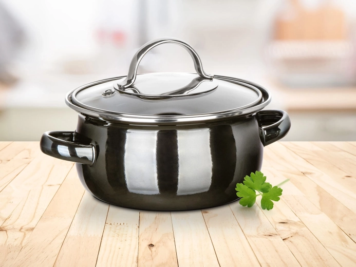 Smalto resistente dall’aspetto elegante