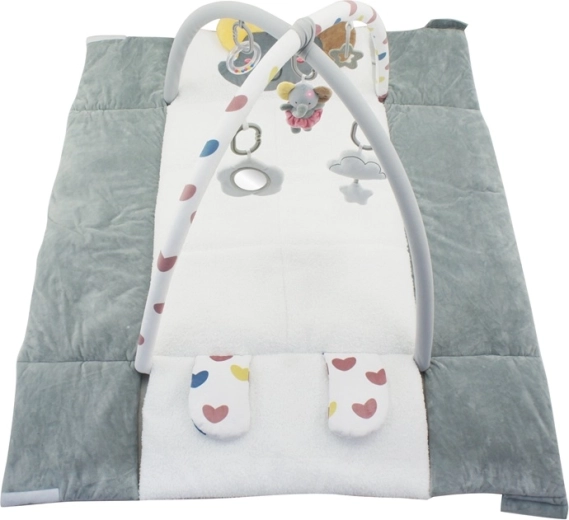 Morbida superficie in peluche per comfort durante gioco e riposo