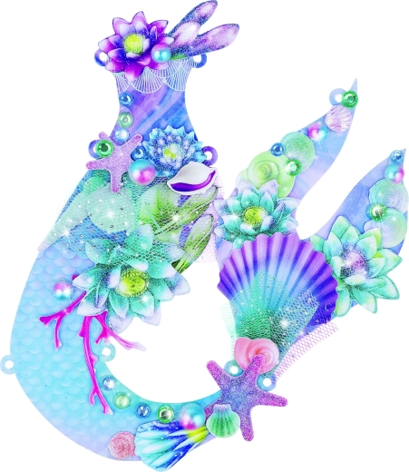 Dettagli scintillanti con strass e timbri