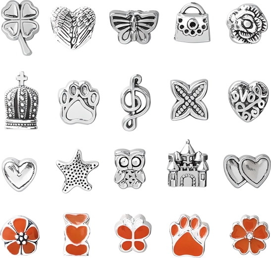 Ampia selezione di ciondoli (charms) ricchi di dettagli