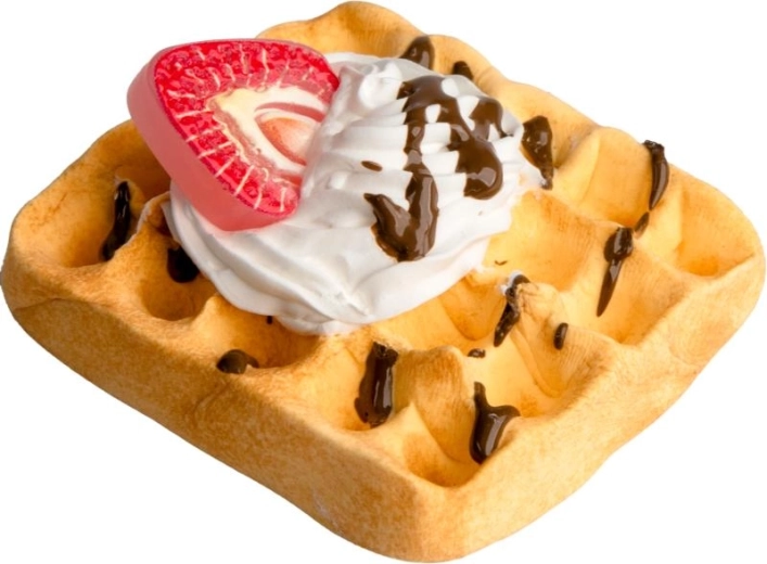 Modella waffle realistici con crema e fragole