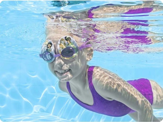 Protezione UV per i delicati occhi dei bambini