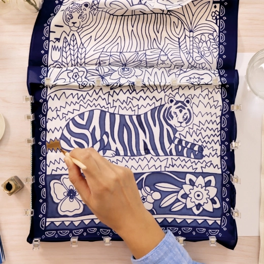 Contorni prestampati per una pittura senza pensieri