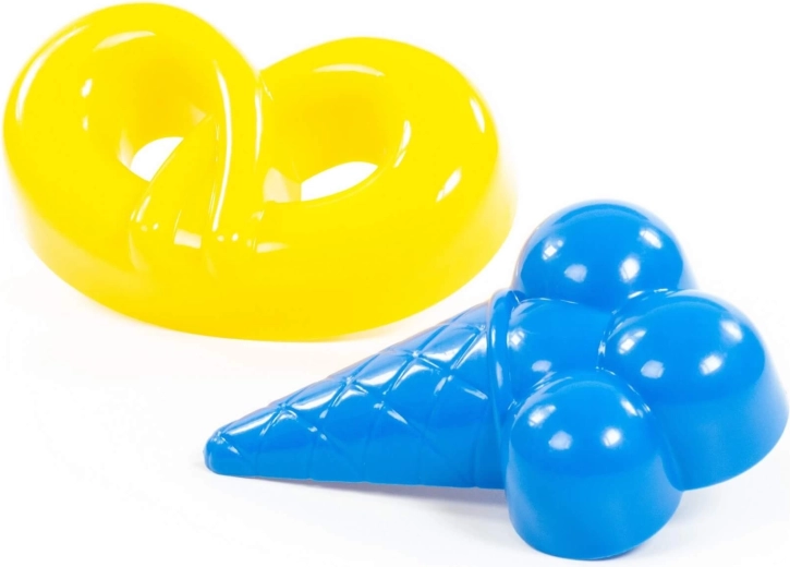 2 forme preferite per giocare con la sabbia