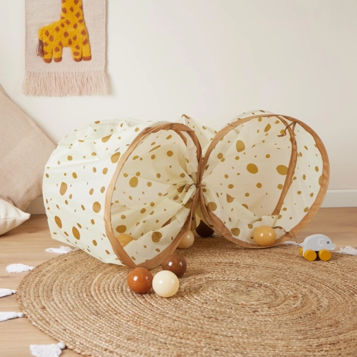 Materiale resistente e design delicato