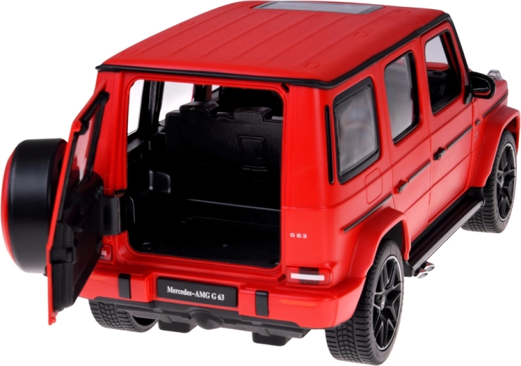 Design realistico e elementi apribili