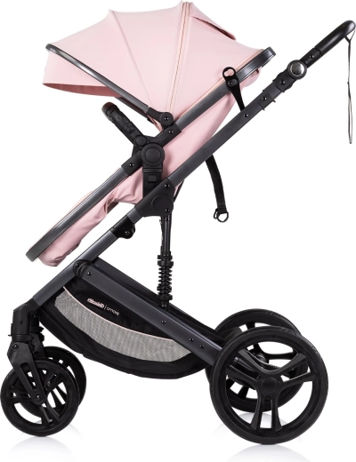 Guida confortevole e stabile grazie alle sospensioni e alle ruote grandi