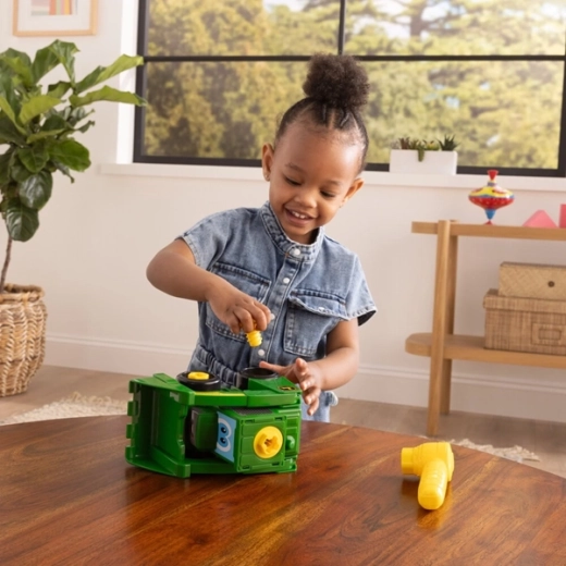 Montaggio con cacciavite per piccoli tuttofare