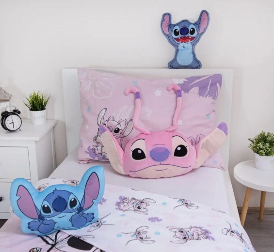 Decorazione per la cameretta e per il letto