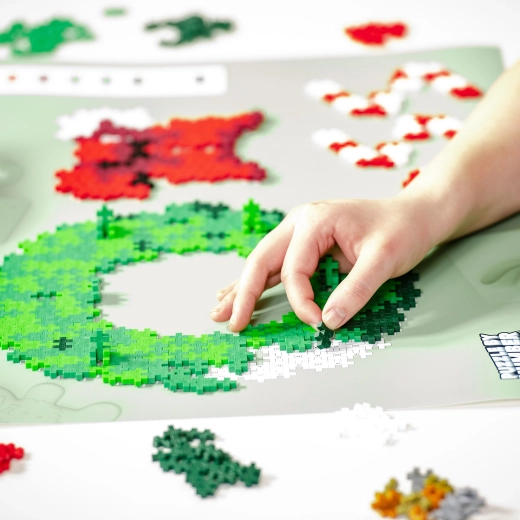Pezzi Plus-Plus dettagliati per un effetto mosaico