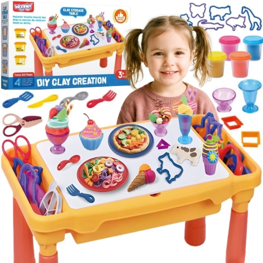 Tavolino creativo Woopie con pasta da modellare, scomparti e formine (40 pz)