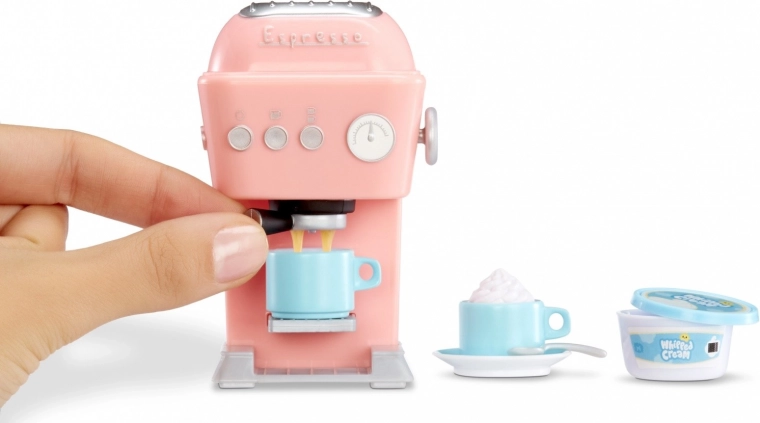 “Preparazione” realistica del mini caffè