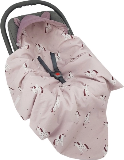 Fissaggio sicuro nel seggiolino auto senza slacciare le cinture