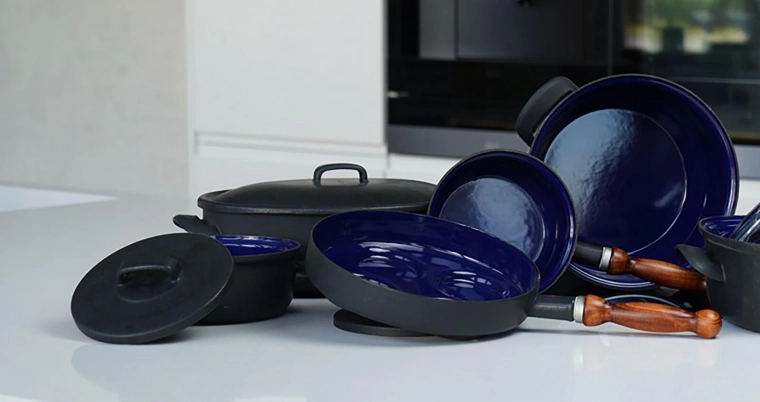 Uso universale su tutti i tipi di piani cottura