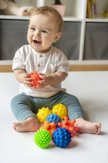 Senza fori per un gioco igienico anche in acqua