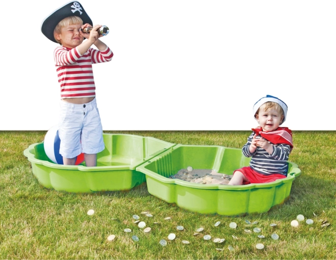 Divertimento con sabbia e acqua