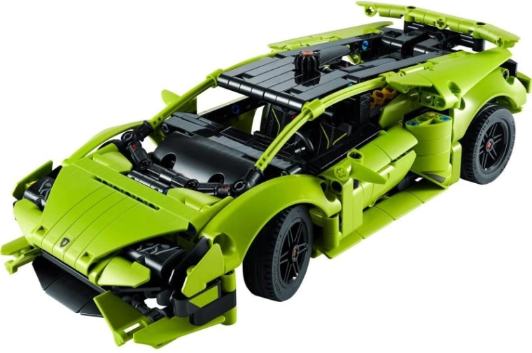 Motore V10 realistico e sterzo