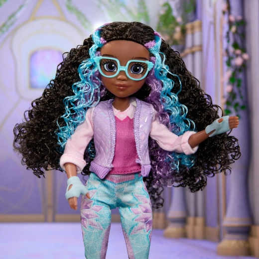 Layla fedele all’universo di UNICORN ACADEMY