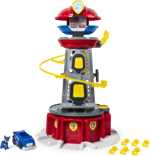 Torre gigante ricca di elementi d