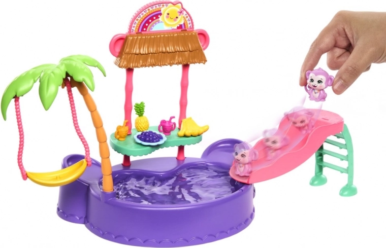 Scivolo direttamente nella piscina