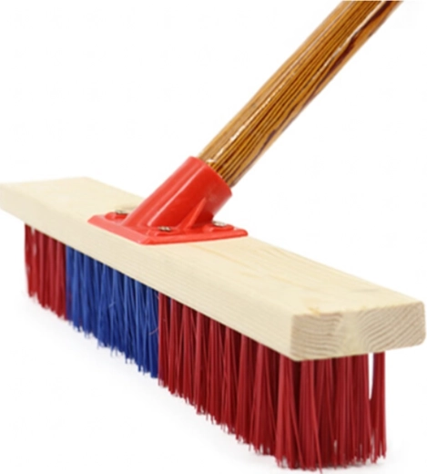 Ampia larghezza 60 cm per pulizie rapide