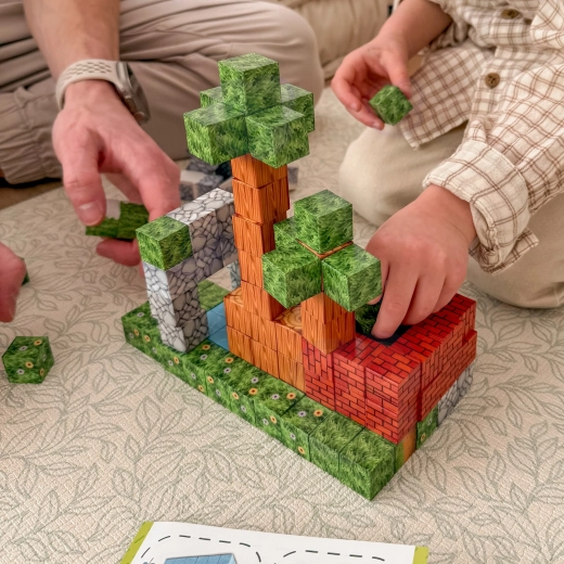 108 pezzi per creare il proprio mondo di gioco