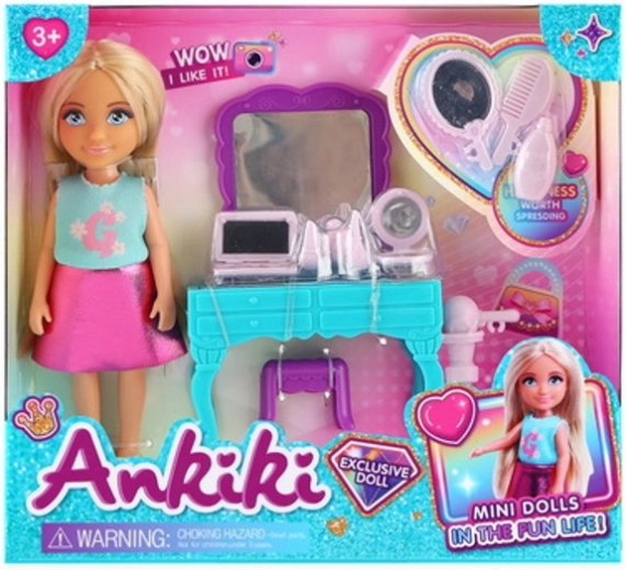 Bambola con toeletta e accessori