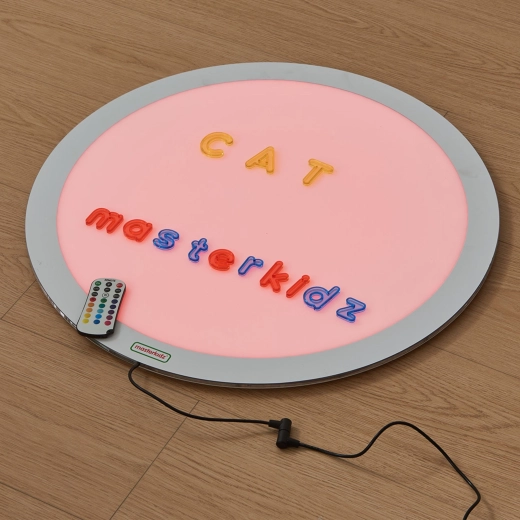 Perfetto per il gioco sensoriale e con la luce