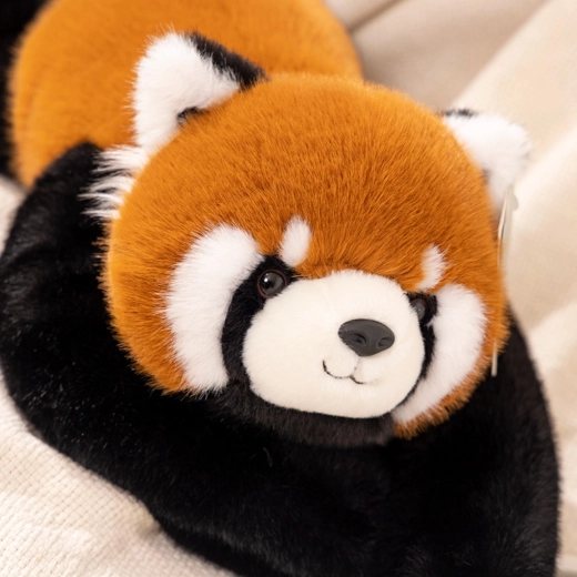 Grande panda di peluche da coccolare