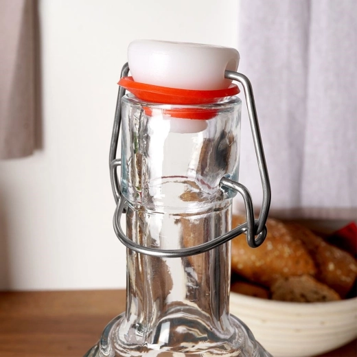 Chiusura a clip con guarnizione in silicone