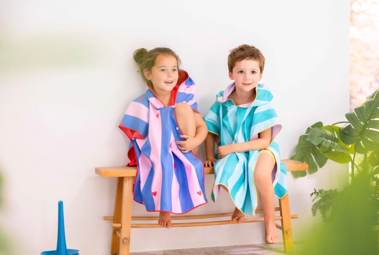 Poncho da spiaggia per bambini Quut Cherry red