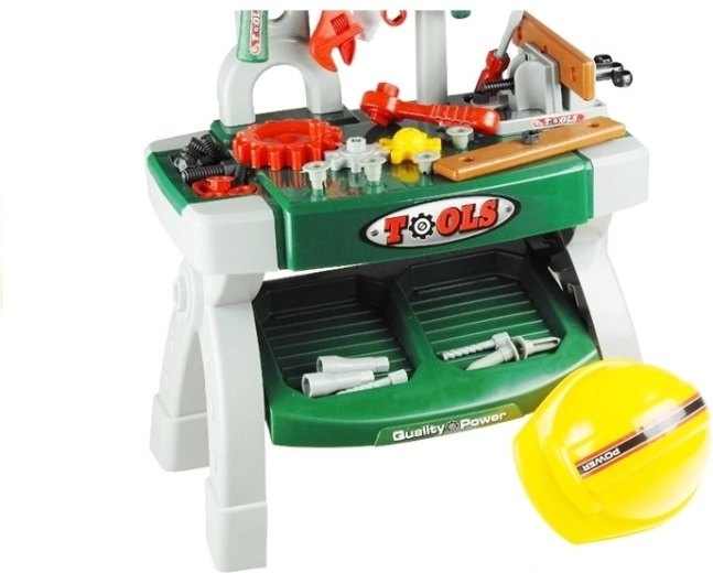 Ricchi accessori inclusi, casco compreso