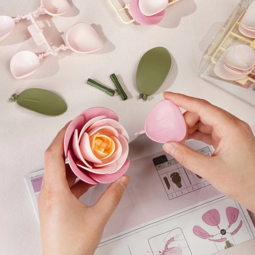 Assemblaggio senza colla né attrezzi