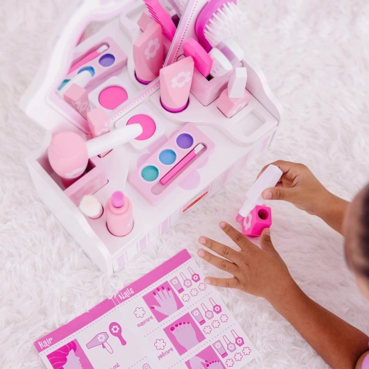 18 pezzi per parrucchiere, trucco e manicure