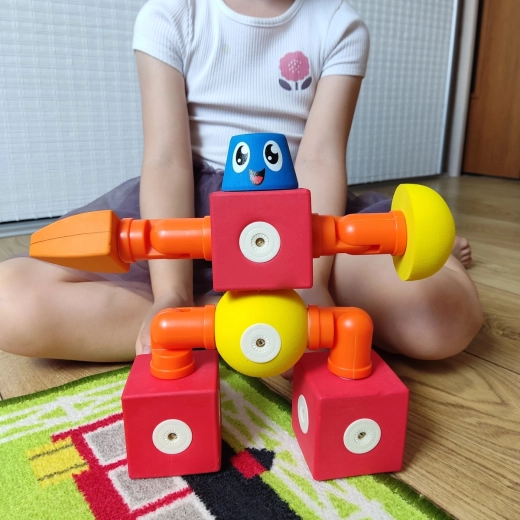 Connessioni magnetiche per strutture stabili