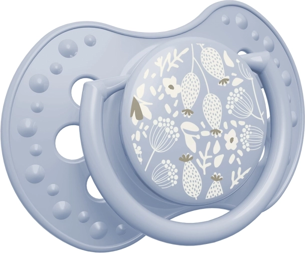 Forma delicata durante l’allattamento e sensazione familiare per il bambino