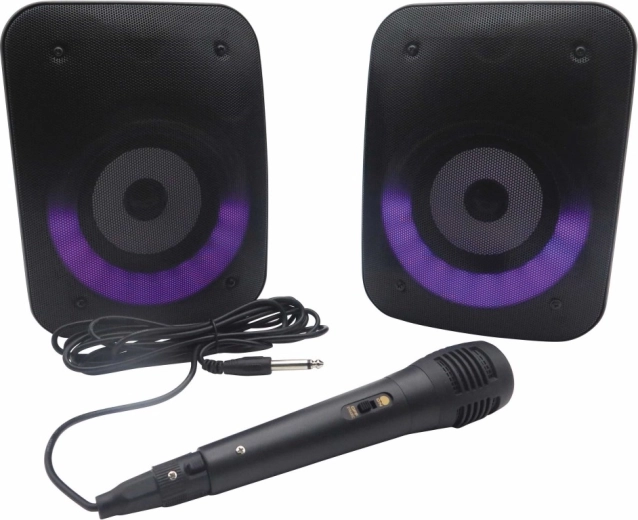 Pronto per il karaoke con microfono