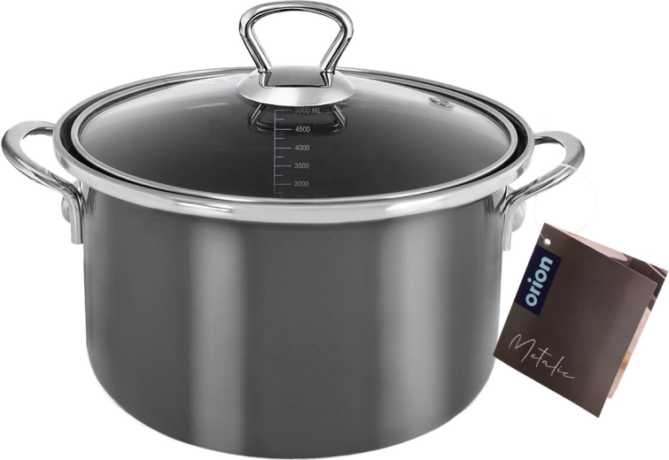 Capacità pratica di 5 litri per cucinare in famiglia