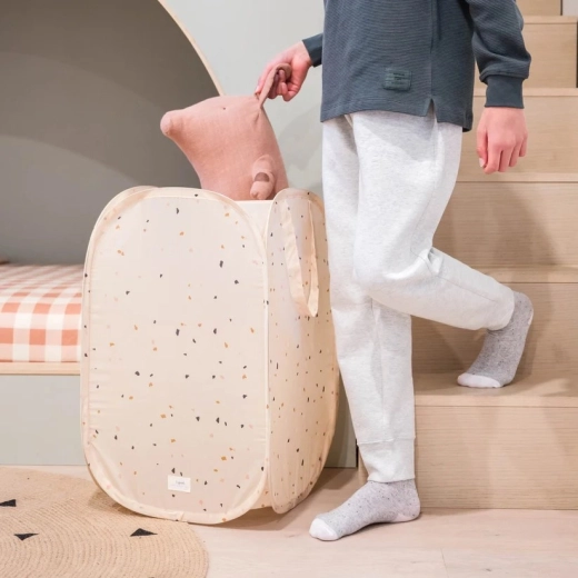 Materiale resistente e impermeabile in poliestere riciclato