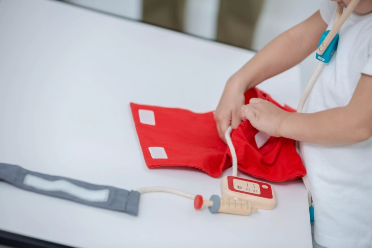 5 strumenti medici di base per piccoli dottori