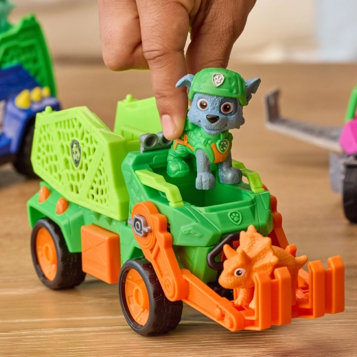 Mini figura di Rocky e dinosauro inclusi