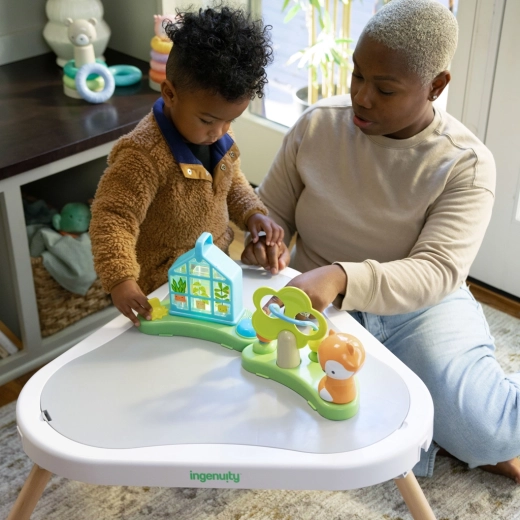 Tavolino da gioco per bambini piccoli